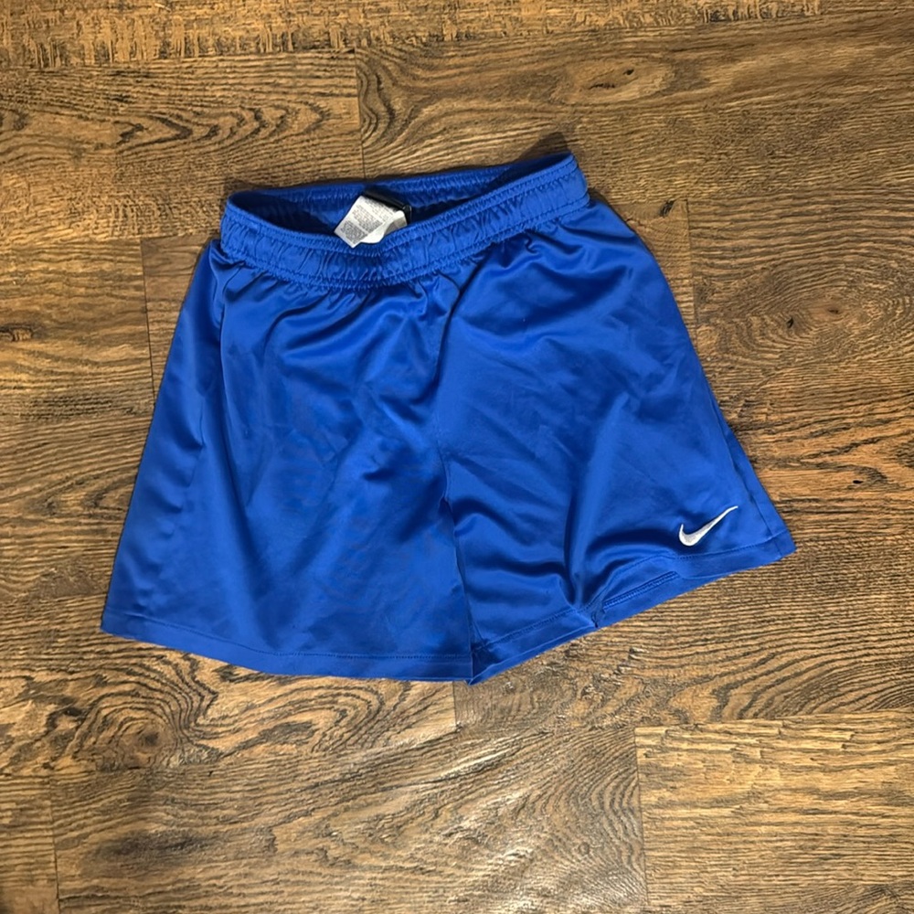 Nike shorts royal youth medium